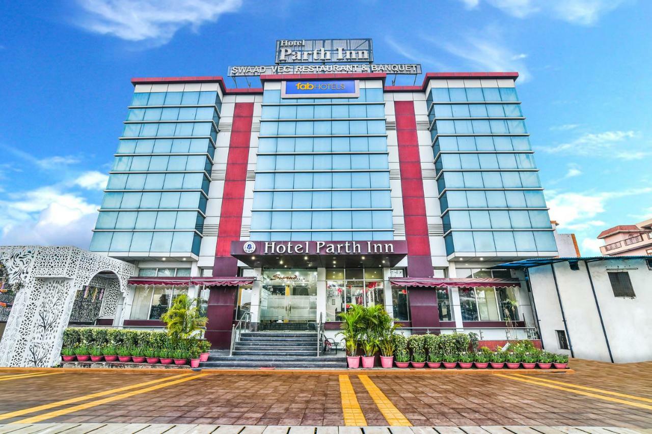 Hotel Parth Inn Ghaziabad Exterior foto