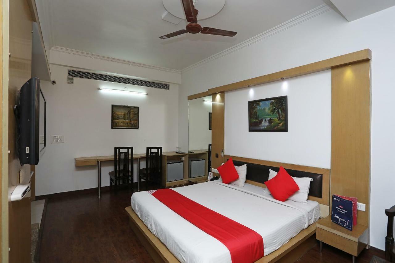 Hotel Parth Inn Ghaziabad Exterior foto